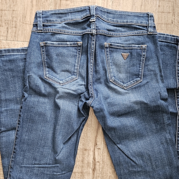 Guess Britney Skinny Jeans - Picture 2 of 3